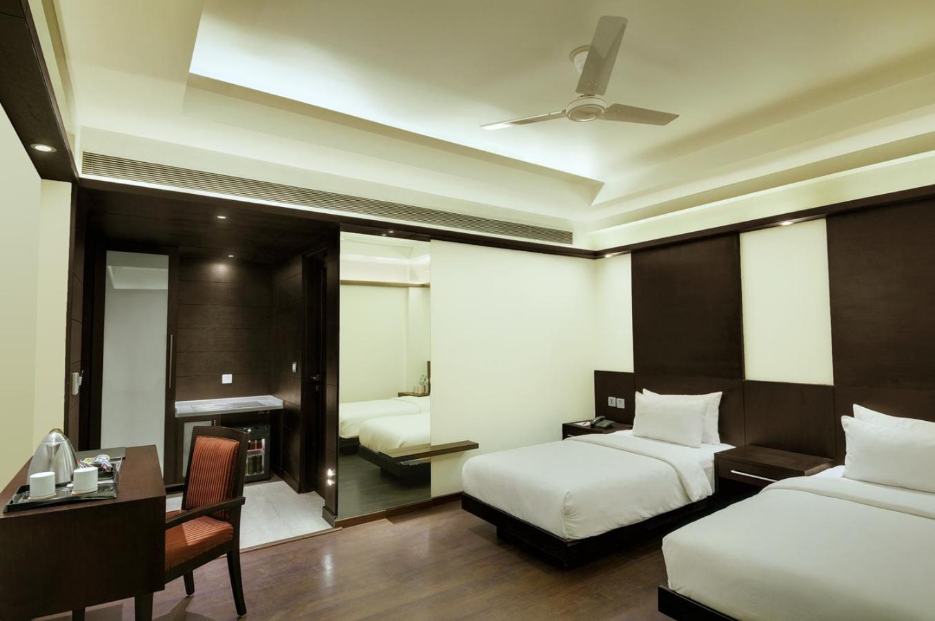 Hotel Godwin Deluxe -Near New Delhi Railway Station - Paharganj Exteriér fotografie